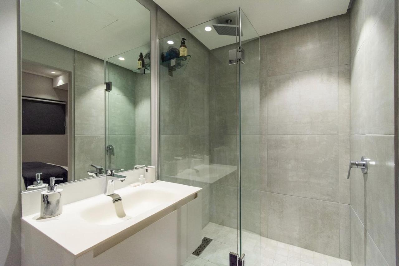 Luxury At 16 On Bree